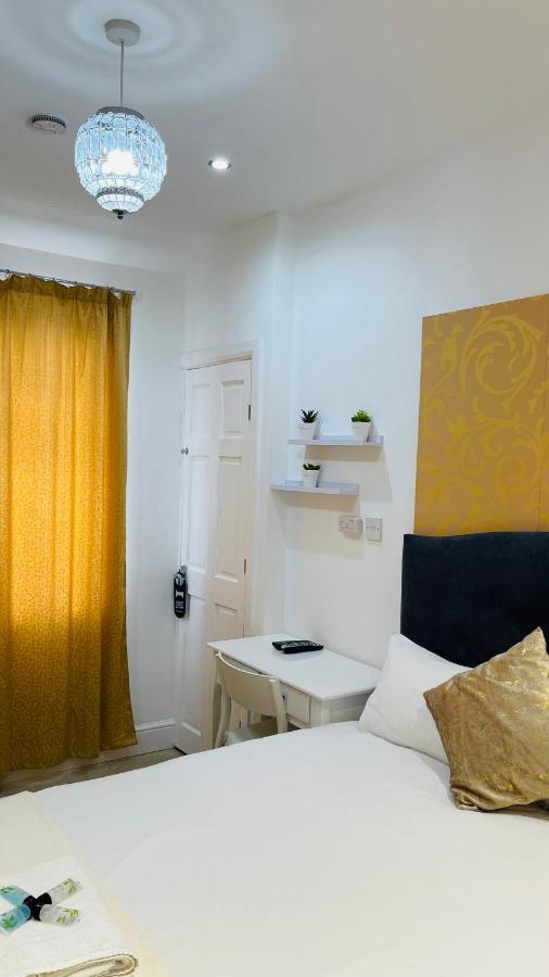 Mayday House Hotel Лондон Екстериор снимка