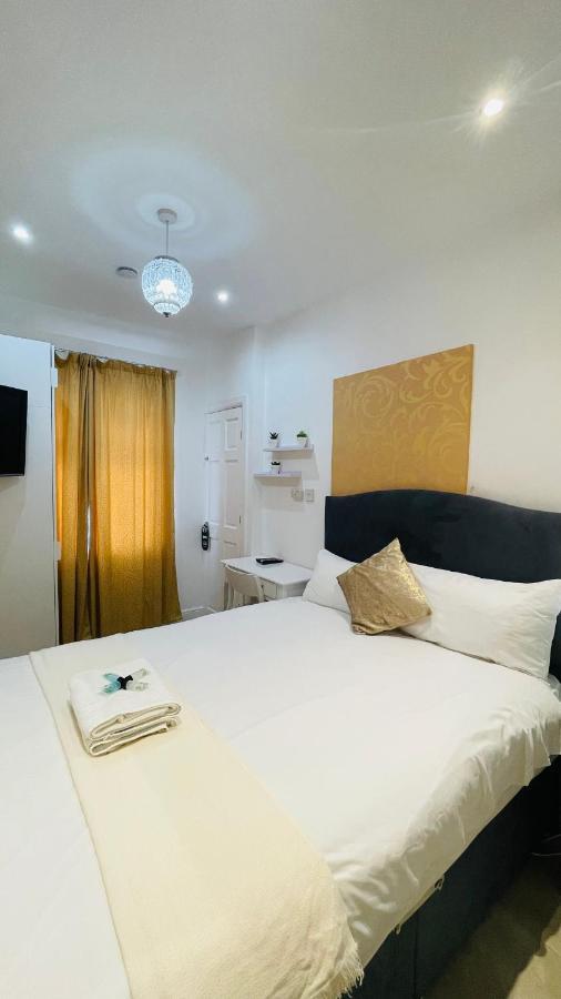 Mayday House Hotel Лондон Екстериор снимка