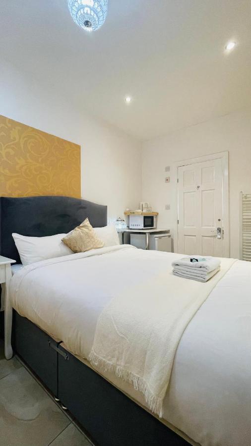 Mayday House Hotel Лондон Екстериор снимка