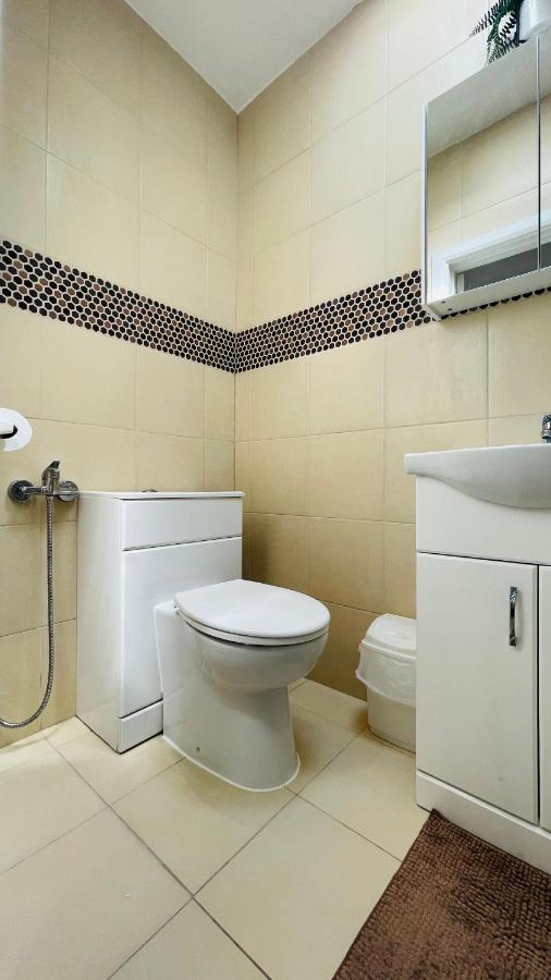 Mayday House Hotel Лондон Екстериор снимка